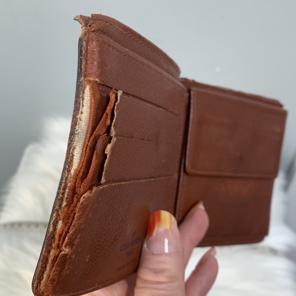 2001 authentic Louis Vuitton men’s wallet - Picture 7 of 16